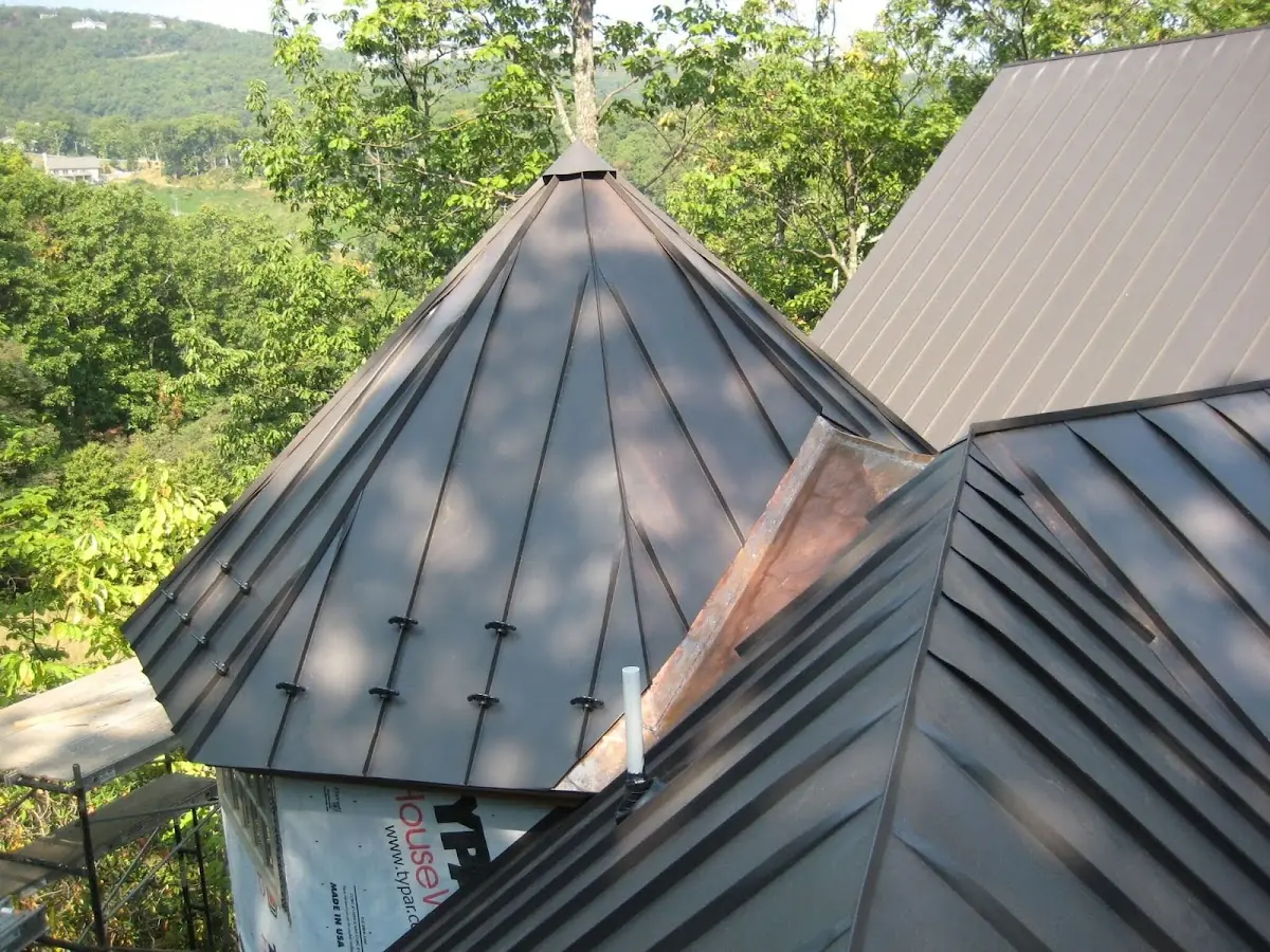 Professional Roof Tarp Installation by Craftsman Roofing in Hollow Woods